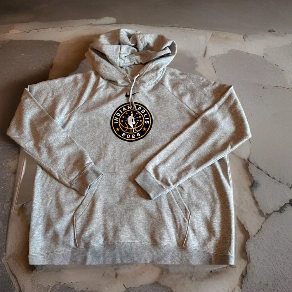 NWT Nike Men’s Varsity Indianapolis 2024 NBA Hoodie‎ Size XLarge Grey